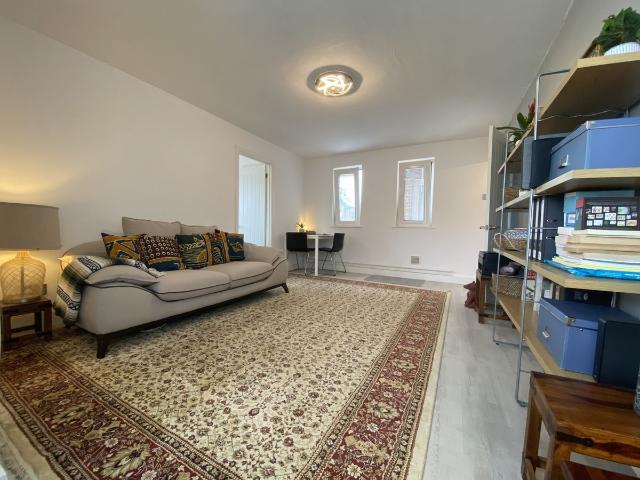 Apartment for rent in Falcon Lodge, Wales