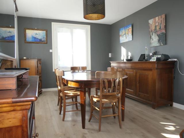Maison vente à Faubourg d'Angoulême, Cognac