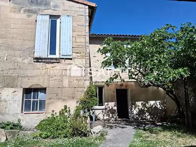 Maison vente à Faubourg d'Angoulême, Cognac