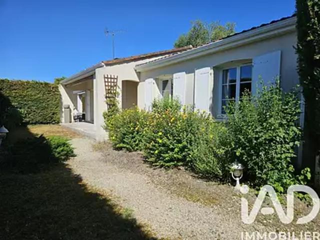 Maison vente à Faubourg d'Angoulême, Cognac