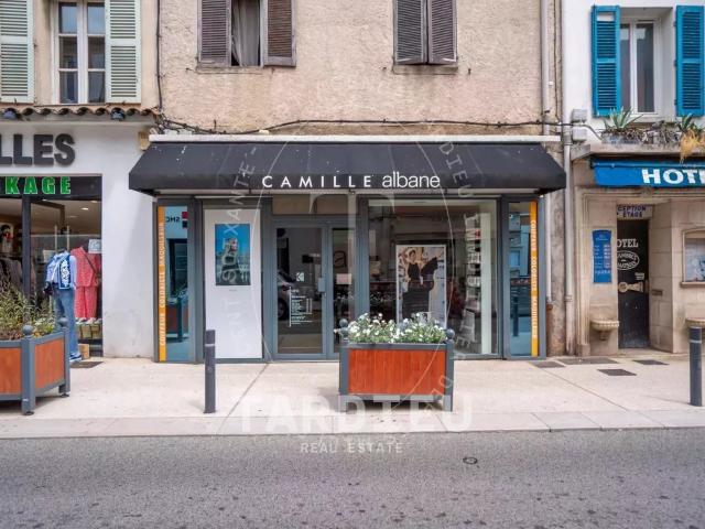 Local Commercial vente à Arrondissement de Draguignan, Cogolin