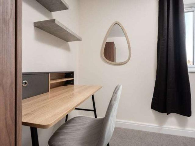 Room for rent in Kingston, Greenheys
