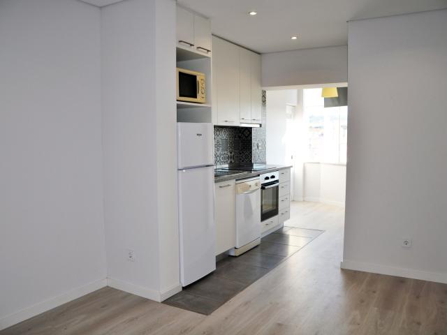 Apartamento alugar em Coimbra (Sé Nova, Santa Cruz, Almedina e São Bartolomeu), Coimbra