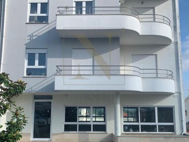 Loja alugar em Coimbrã, São Silvestre