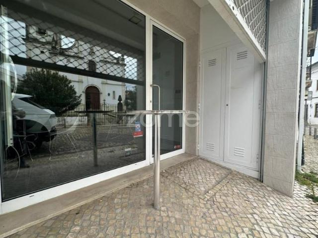 Loja venda em Coimbrã, Coimbra