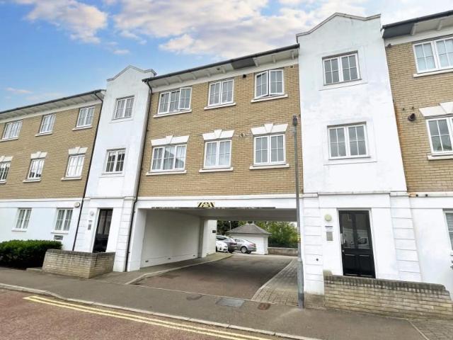 Apartment for rent in Hythe, Fordham Heath