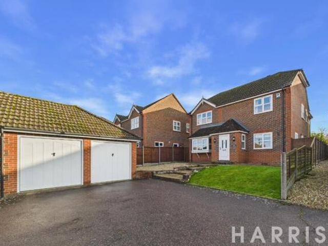 House for sale in Dale Hill, Essex