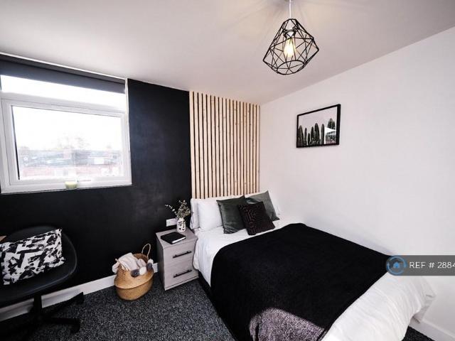 House for rent in Daimler Green, Coventry