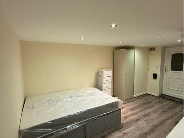 Room for rent in West Yorkshire