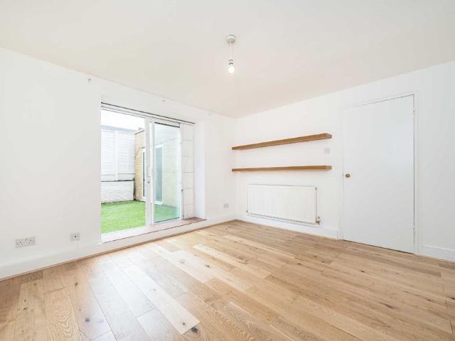 House for rent in Loughborough Junction, Greater London