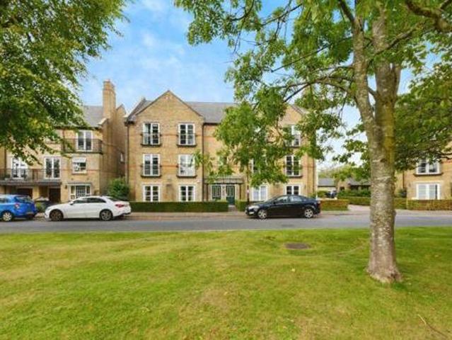House for sale in Hillview, Surrey