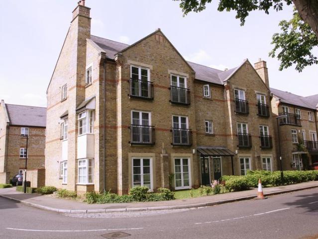 Apartment for rent in Caterham on the Hill, Tandridge