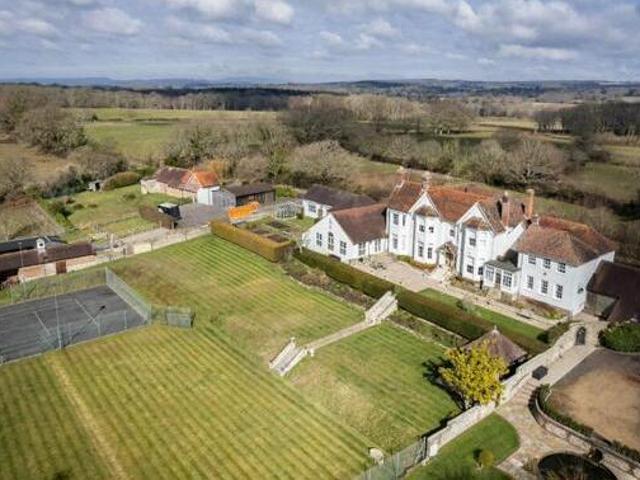 House for sale in Horsham, West Sussex
