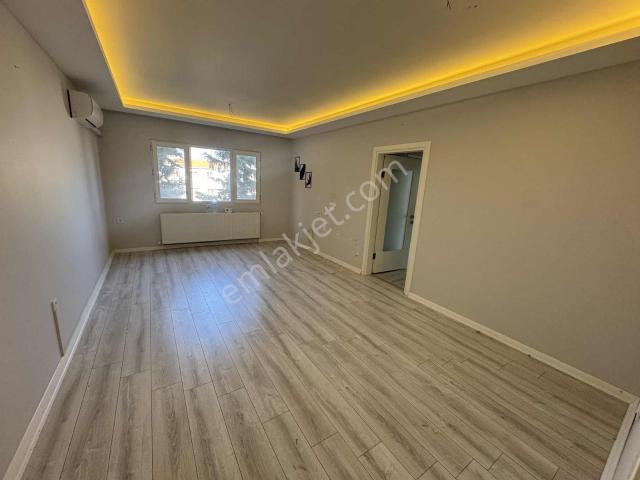 Hürriyet Mahallesi, Menderes içerisinde kiralık mülk