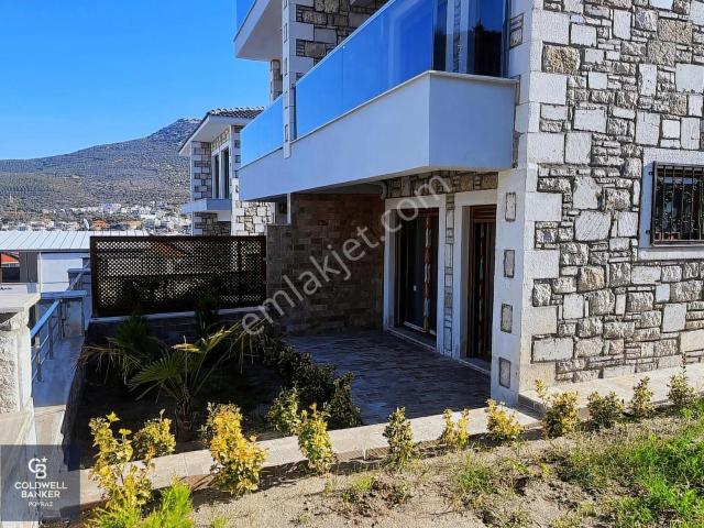 Foça, İzmir içerisinde satılık Villa
