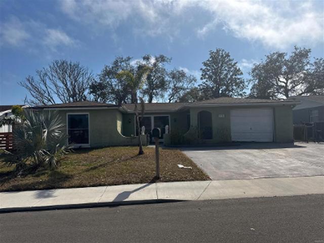 House for sale in Holiday, Florida