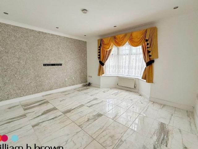 House for rent in Chadwell St Mary, Essex