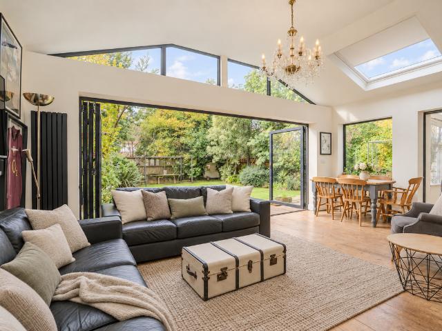 House for rent in London Borough of Richmond upon Thames, Greater London