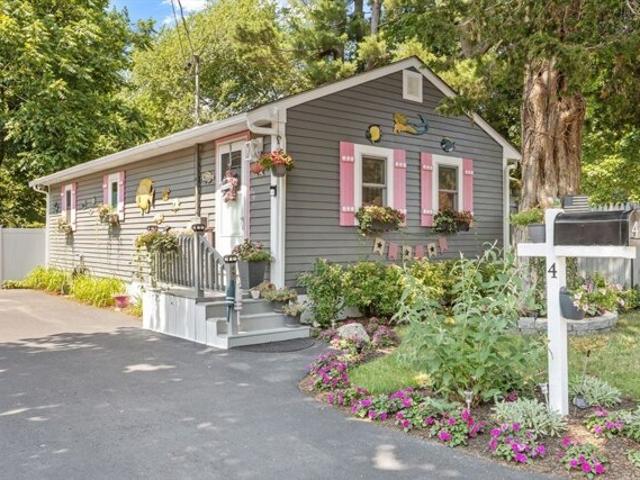 House for sale in Kingston, Massachusetts