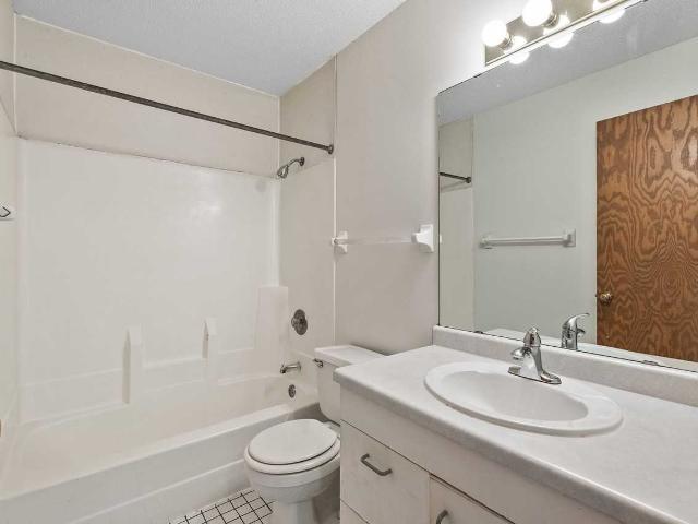 Apartment for rent in Hennepin, Minnesota