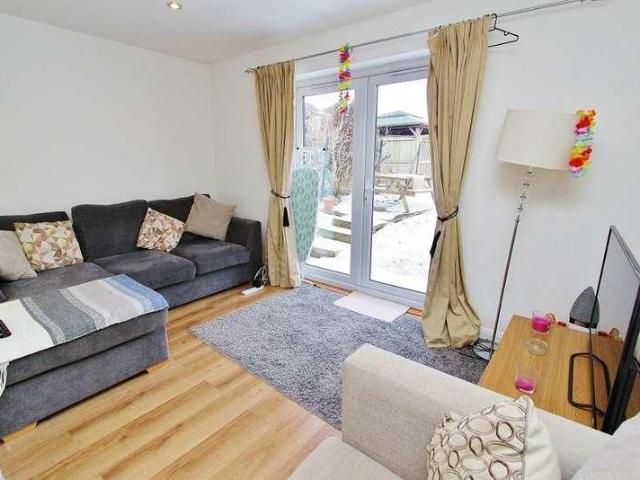 Apartment for rent in Debden Green, Epping