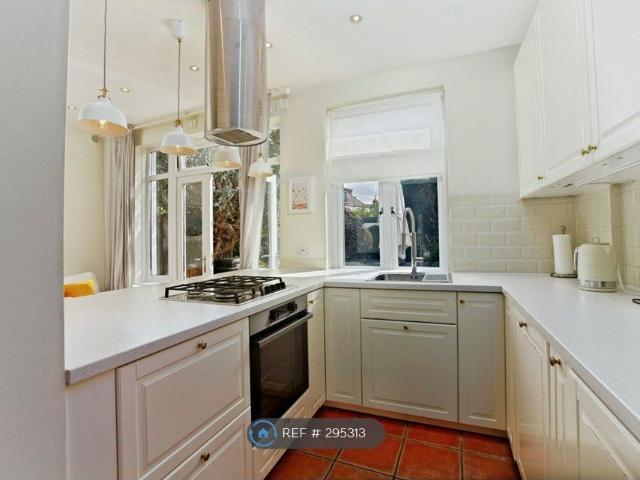 House for rent in London Borough of Croydon, Greater London