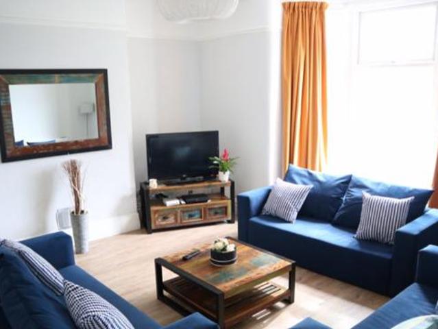 House for rent in Calderstones