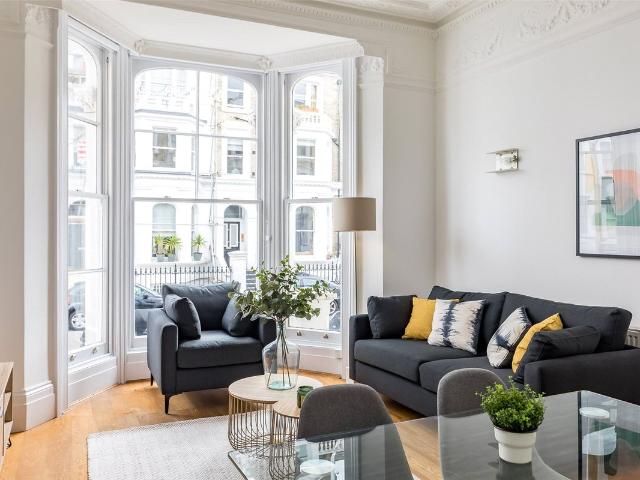 Apartment for rent in Earl's Court, Greater London