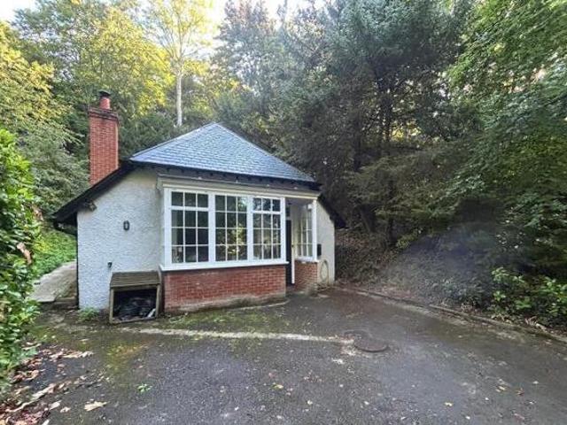 House for rent in Surrey
