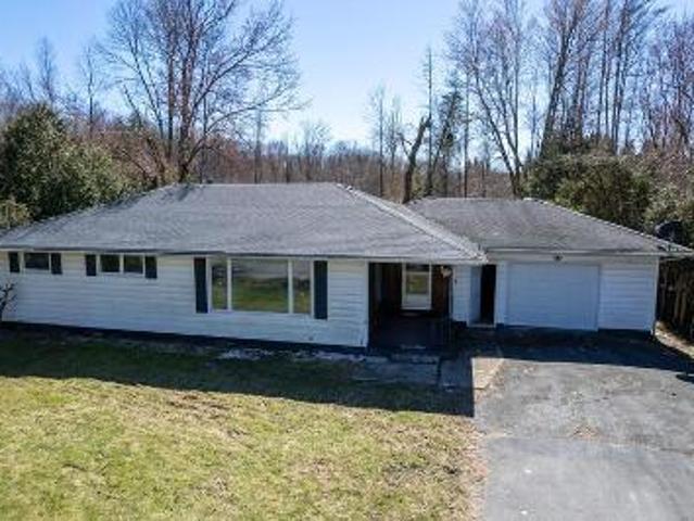 House for sale in Oneida, New York