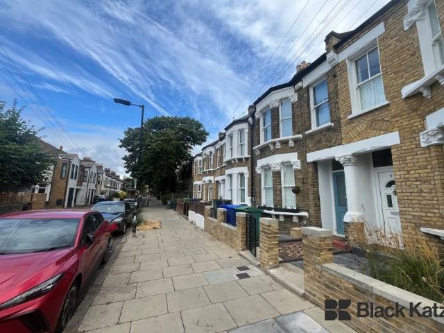 House for rent in Camberwell, Greater London