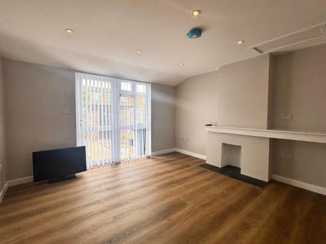House for rent in Calne