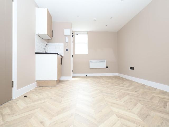 Studio for rent in Clapton, Lower Clapton