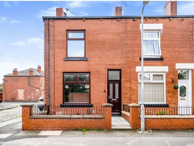 Room for rent in Lee Bank, Greater Manchester