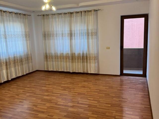 Casă închirieri în București
