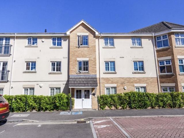 Apartment for rent in Elstree and Borehamwood, Borehamwood