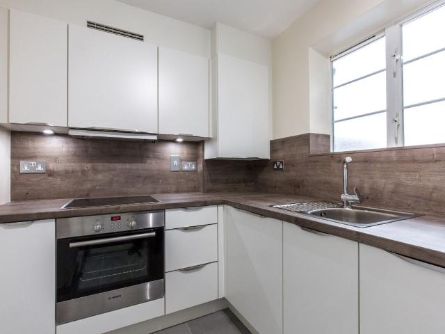 Apartment for rent in Dollis Hill, Greater London
