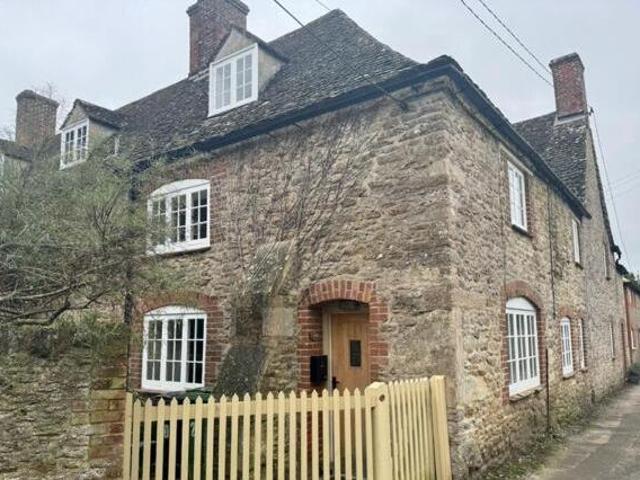 House for rent in Lyons, Greater London