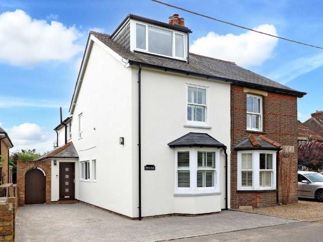 House for rent in Beaconsfield and Chepping Wye Community Board, Winchmore Hill