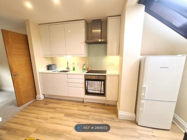 Apartment for rent in Coley Park, Reading