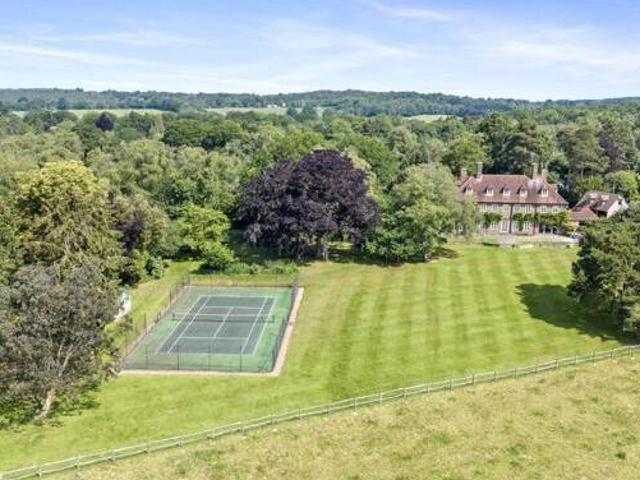 House for sale in Horsham, West Sussex