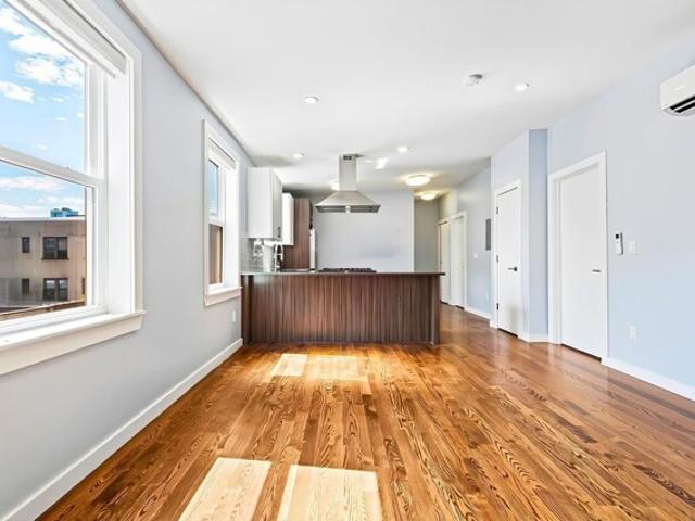 Condo for sale in Hudson, New Jersey