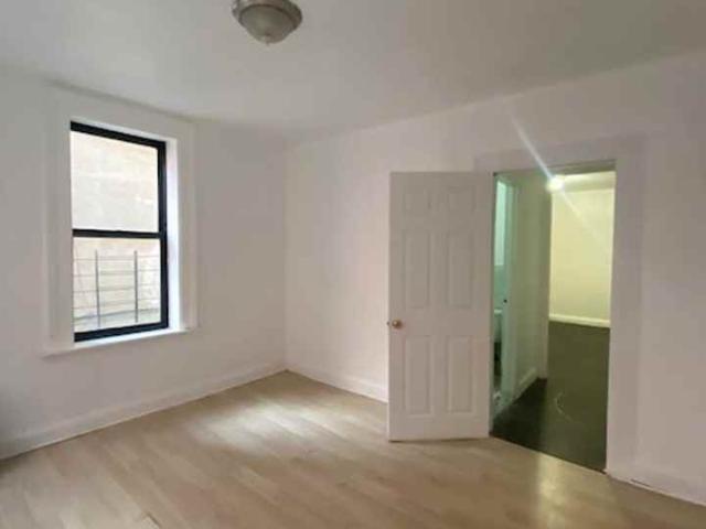 Apartment for rent in The Bronx, Arverne