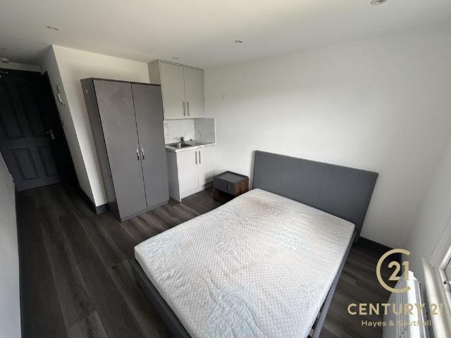 House for rent in Yiewsley, Greater London
