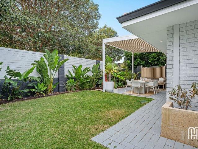 Villa for sale in Scarborough, City of Stirling