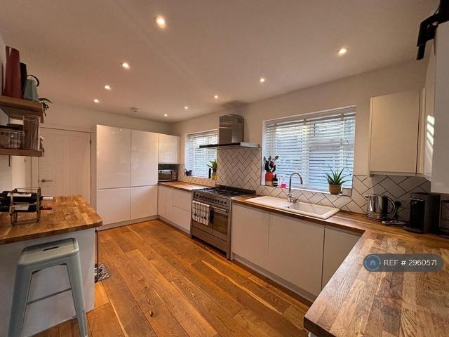 House for rent in Coney Hall, Greater London