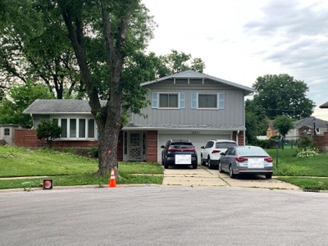 House for sale in Oak Forest, Illinois