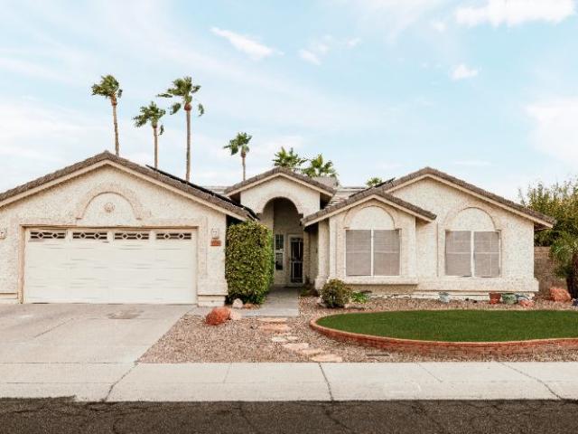 Room for rent in Laveen, Arizona