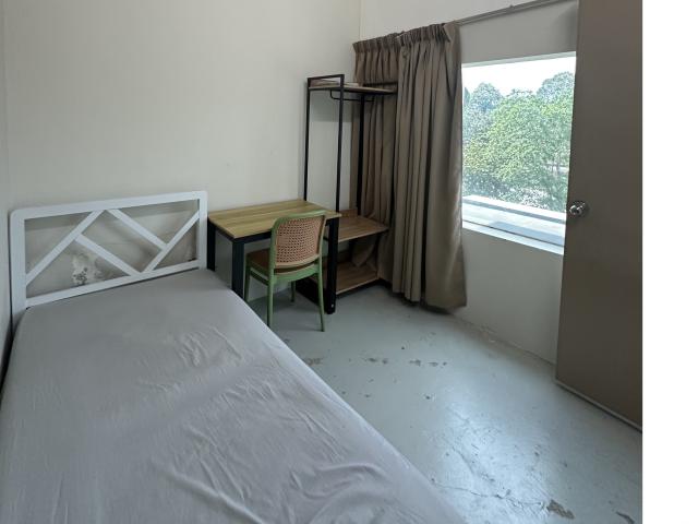 Room for rent in Petaling, Alam Impian