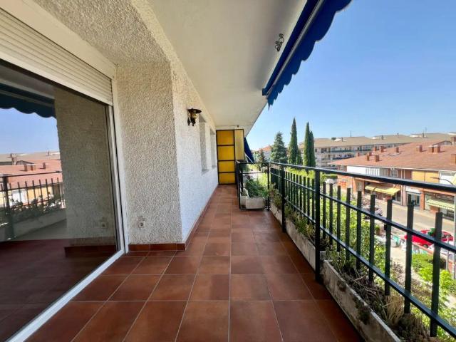 Apartamento en alquiler en La Estación, Collado